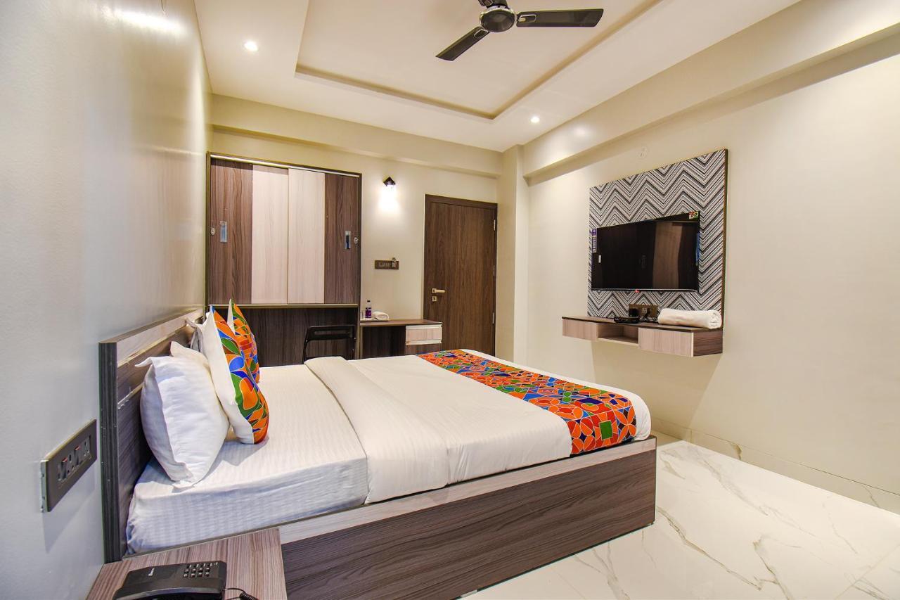 Fabhotel Gaurav Galaxy Пуна Экстерьер фото