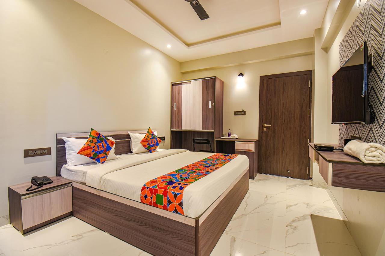 Fabhotel Gaurav Galaxy Пуна Экстерьер фото