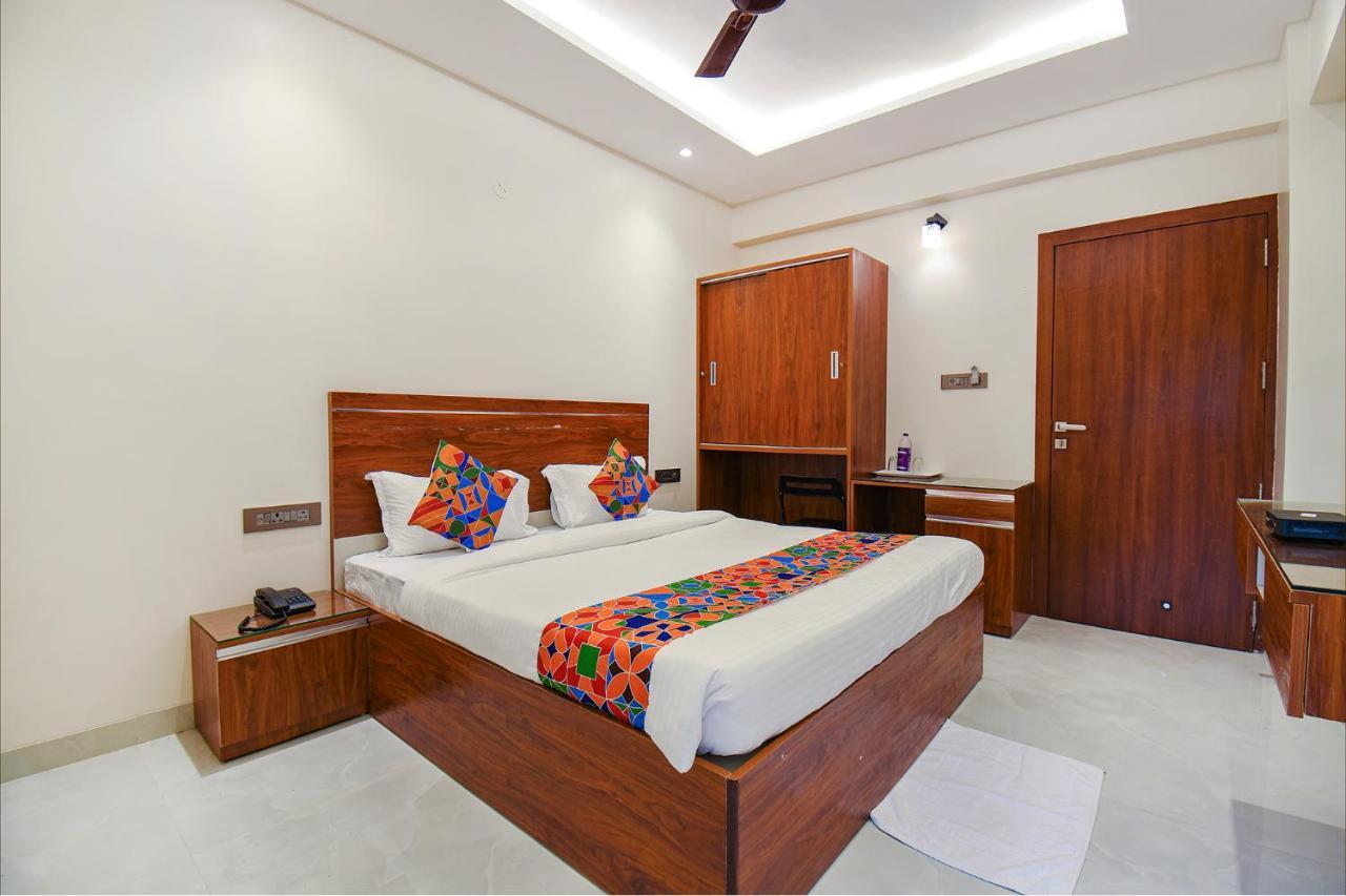 Fabhotel Gaurav Galaxy Пуна Экстерьер фото